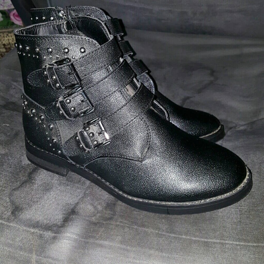 Ankle boots
